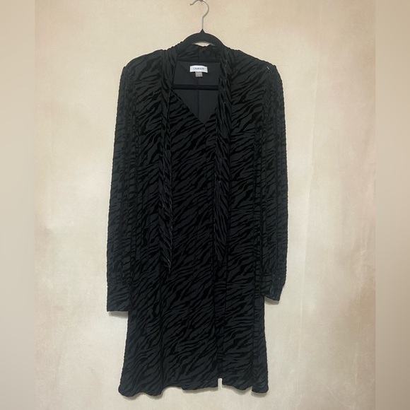 Calvin Klein women's 10 zebra print velvet burnout neck tie long sleeve midi EUC - Picture 7 of 7